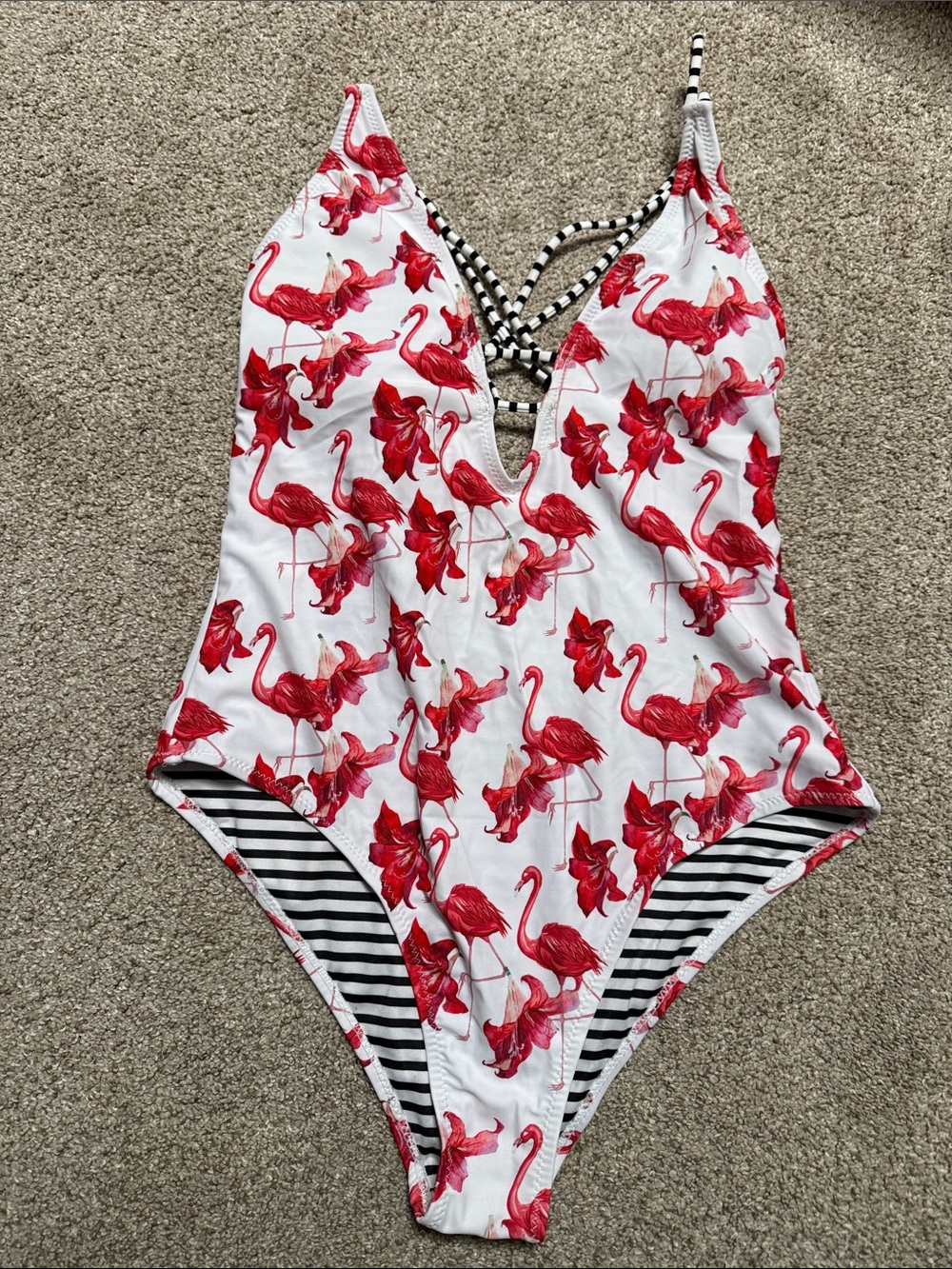 Cupshe White One-Piece Swimsuit with Red Flamingo Print w/Contrasting Stripes